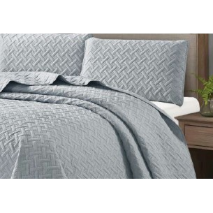 VIRIDIANA CUBRECAMAS QUEEN... 2