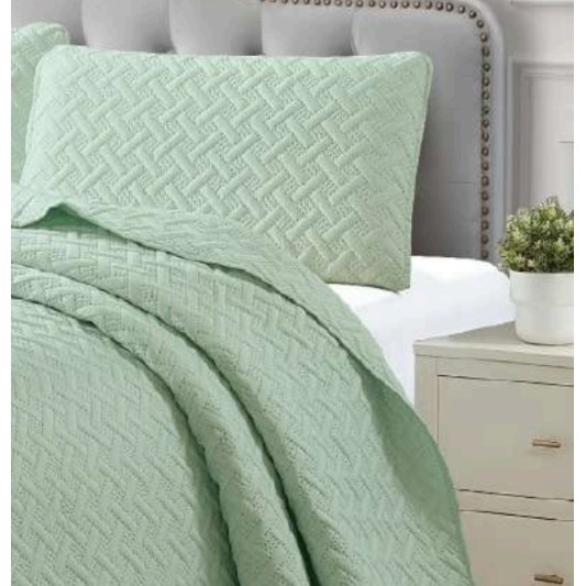 VIRIDIANA CUBRECAMAS 1 1/2 QUILT...